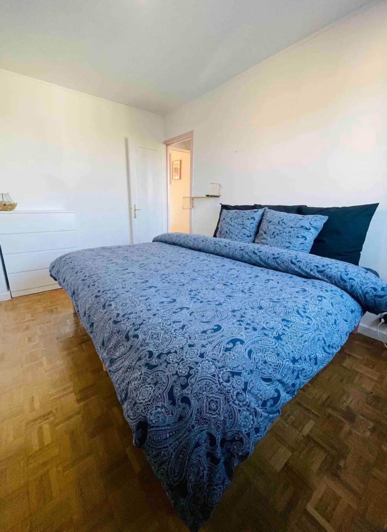 Modern 2 Bedroom Apartment Near Paris Metro, Giant Flat Screen Tv 85 Inches, Balcony, Free Parking Ivry-sur-Seine Exterior photo